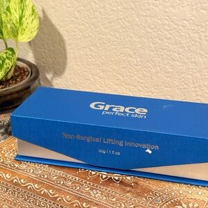 Grace Blue Skincare Lifting Anti wrinkle cream, non surgical lifting innovation